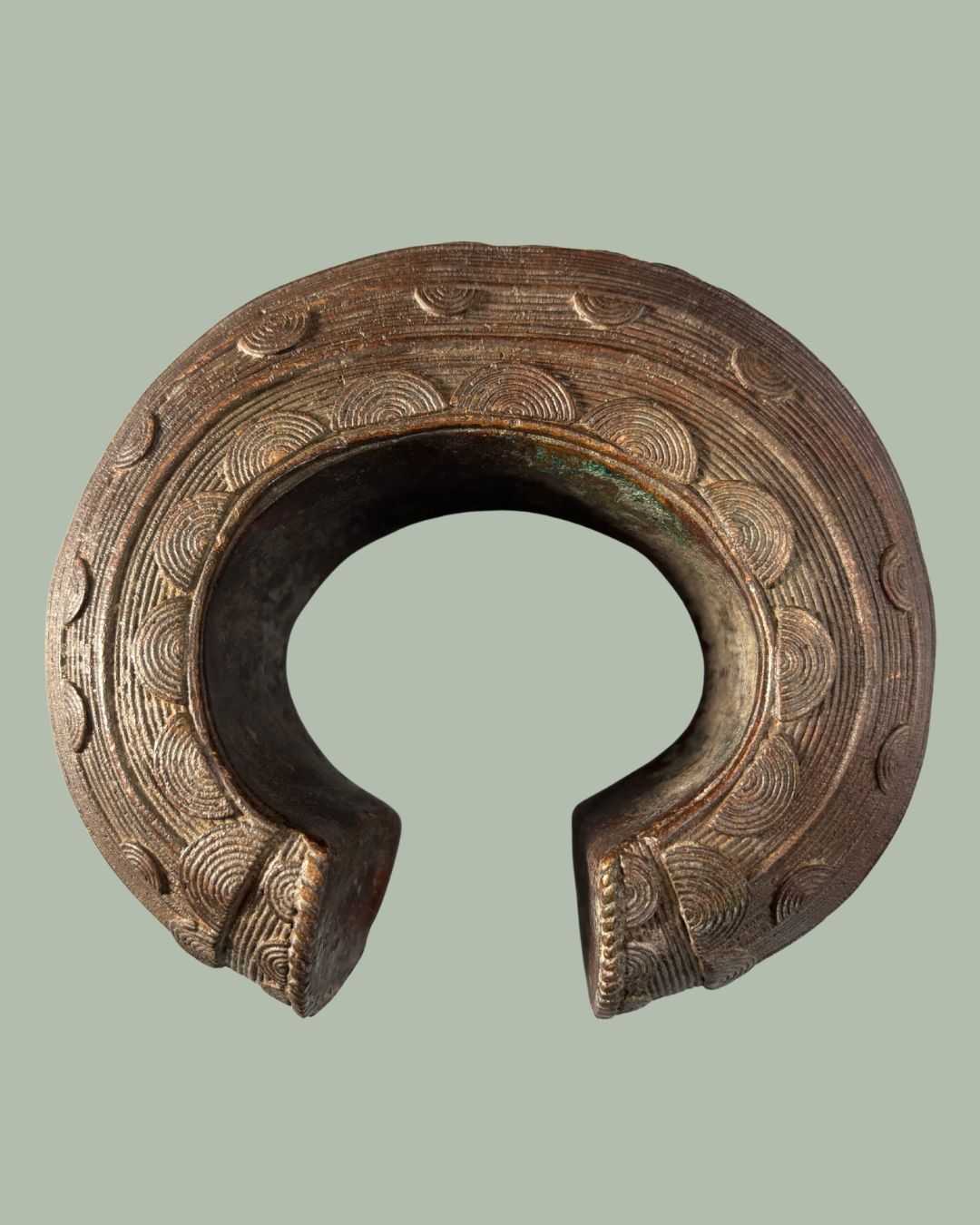 Antique Baoulé Open Cuff Anklet – Lost-Wax Cast Brass Prestige Ornament, Côte d’Ivoire, West African Tribal ArtifactAnklet — Lost-Wax Cast Brass Alloy, Côte d’Ivoire, Egon Guenther Collection