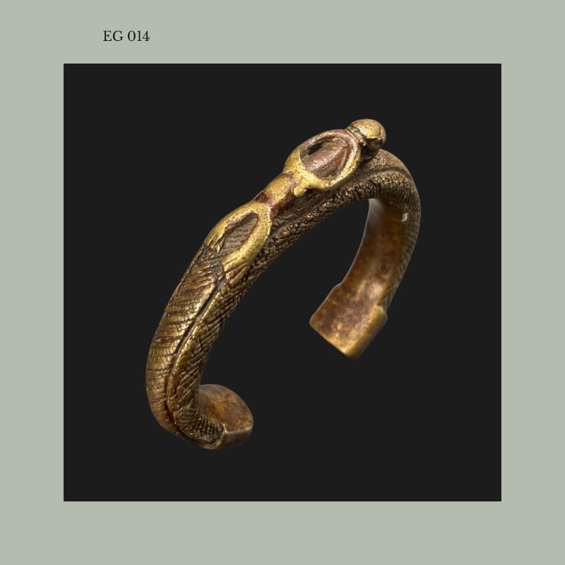 West African Cast Brass Bracelet, Possibly Senufo Culture, Côte d’Ivoire / Mali Region, Lost-Wax Cast