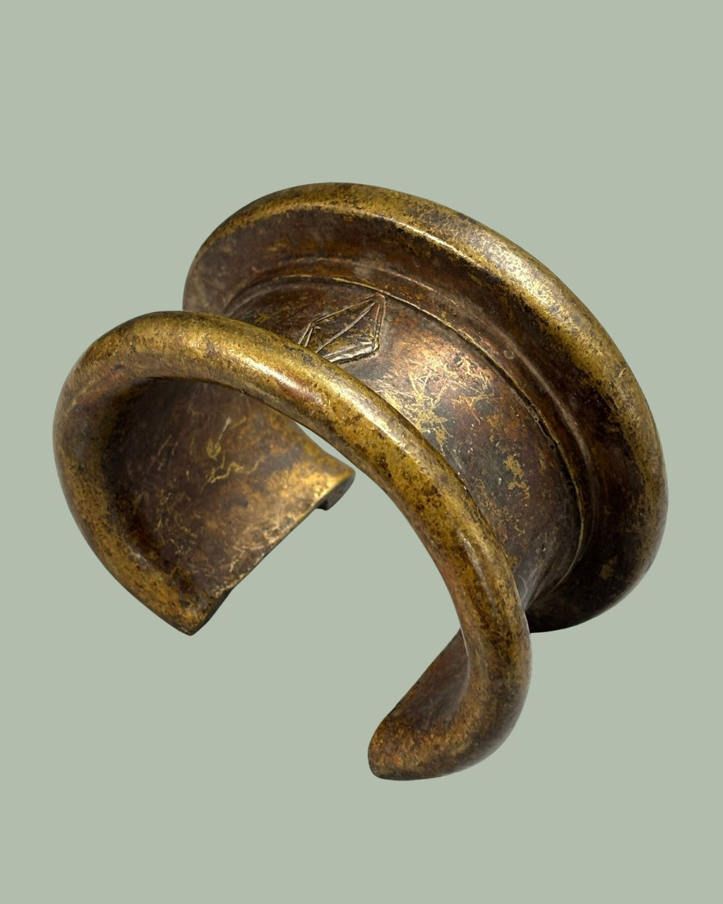 Baule Bronze Cuff Bracelet, Côte d’Ivoire – Lost Wax Cast Solid Open Bangle