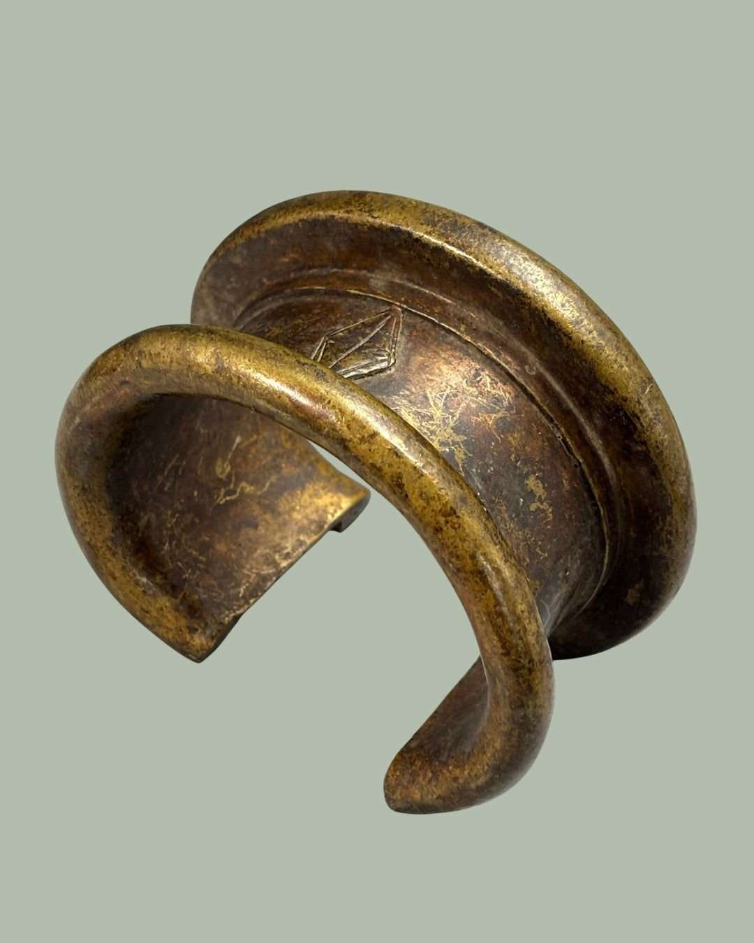 Baule Bronze Cuff Bracelet, Côte d’Ivoire – Lost Wax Cast Solid Open Bangle