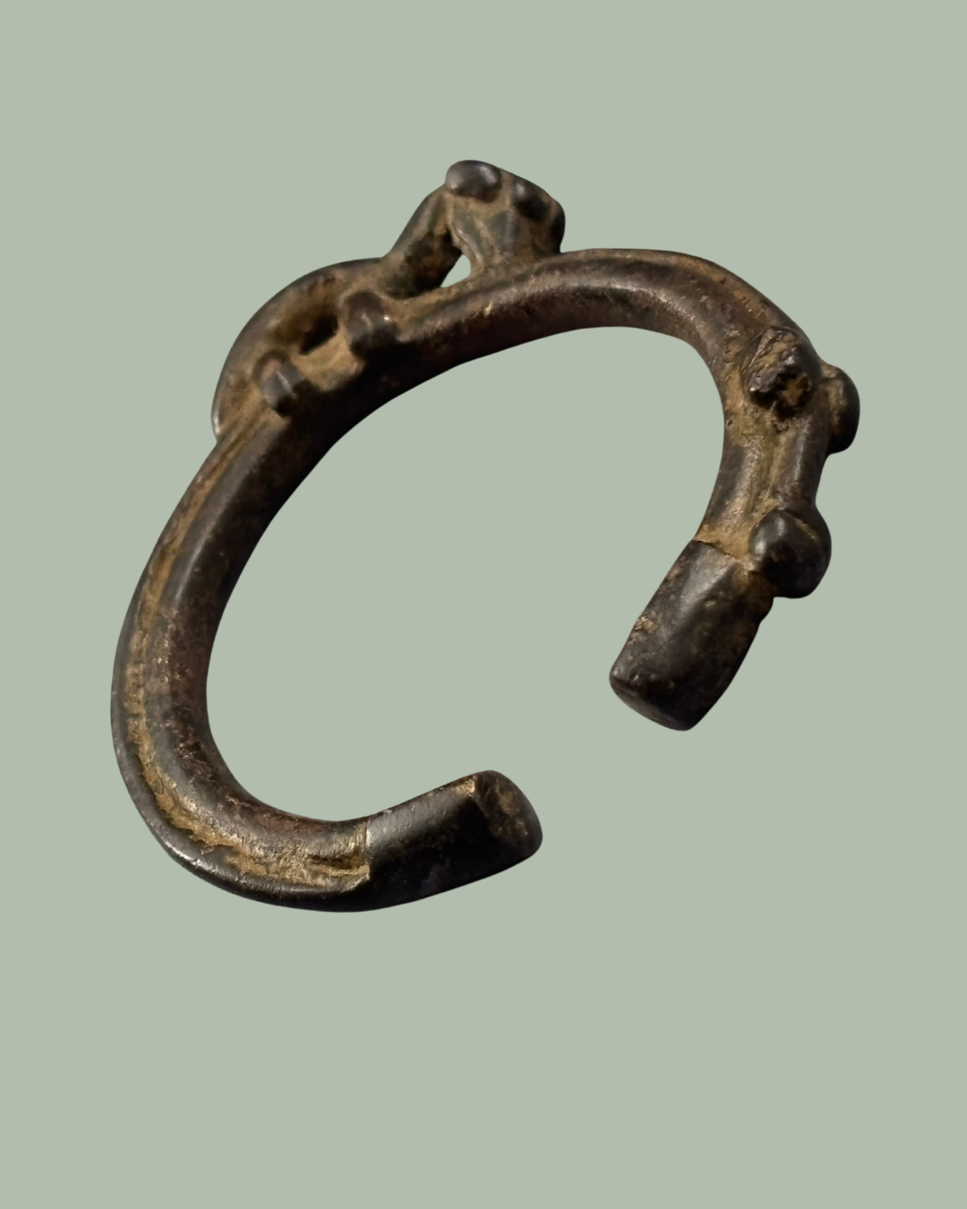 West African Akan-Attributed Bronze Zoomorphic Bracelet, Ghana / Côte d’Ivoire, Lost-Wax Cast