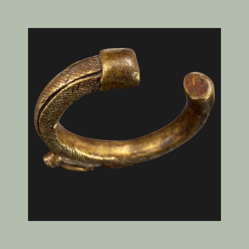 West African Cast Brass Bracelet, Possibly Senufo Culture, Côte d’Ivoire / Mali Region, Lost-Wax Cast