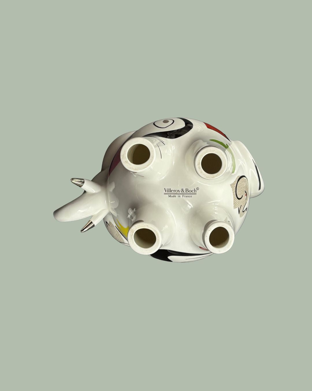 Villeroy & Boch Elephant with bird, 1970s French design.